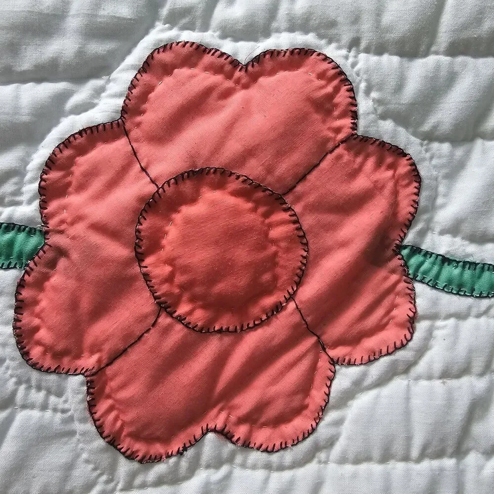 Vintage Handmade Floral Appliqué Full Size Quilt - Likely 1940s - 85x74